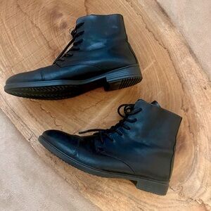 ECCO Women's Touch 15 Lace Chukka Boot | Black Leather | EU 38 / US 7–7.5